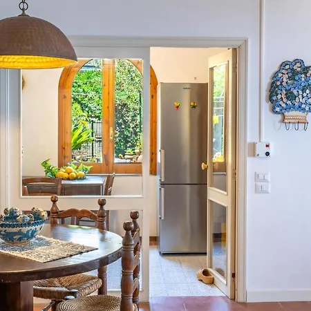 Angelo S Haus * Taormina